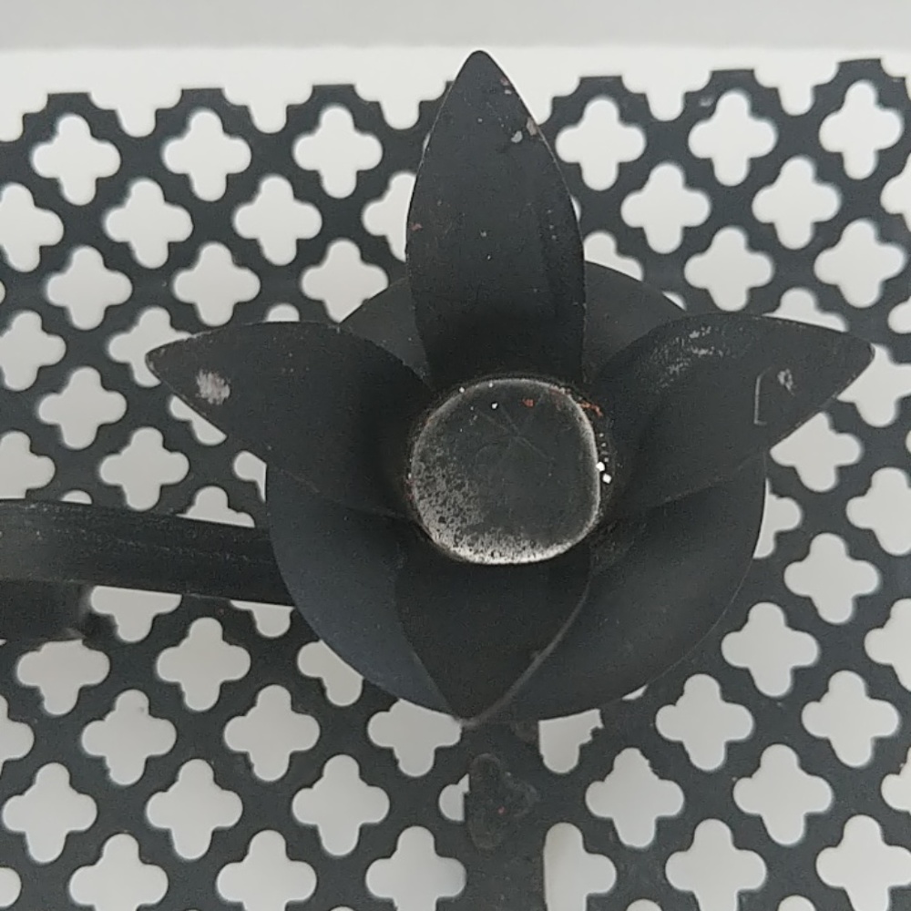 Gothic Interior Design Distressing - Picture 3 of 9